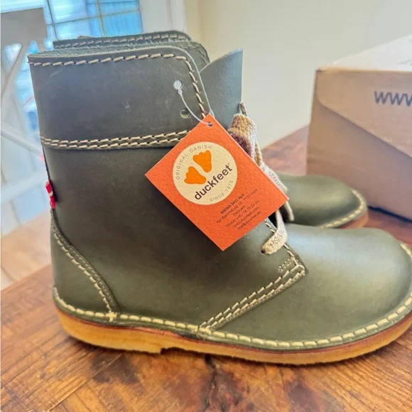 Womens Duckfeet Olive Leather Boots Euro 41 - Picture 3 of 12